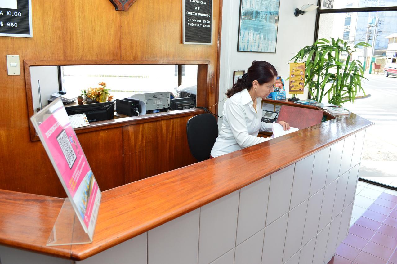 Hotel Charlie Inn Iquique Kültér fotó